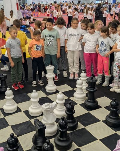 1980910219775035622 (1)